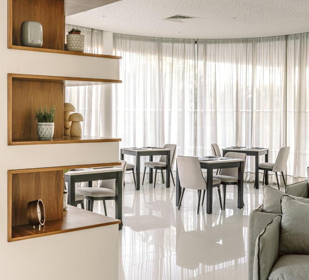 Longevity Health & Wellness Hotel - Adults Only Alvor Exterior foto Interior of a typical apartment